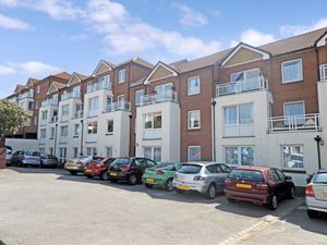 PHOTO SHOW GENERAL VIEW OF RETIREMENT DEVELOPMENT- click for photo gallery